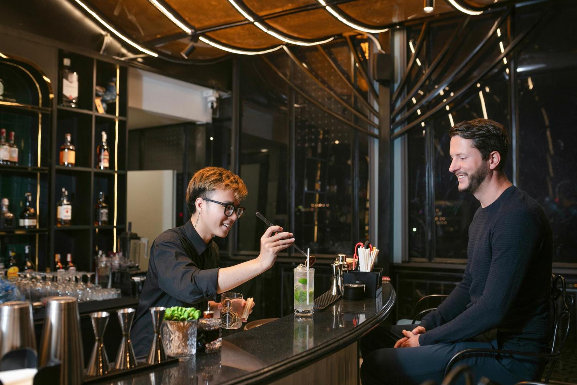 Amira Hotel ハノイ市 エクステリア 写真
