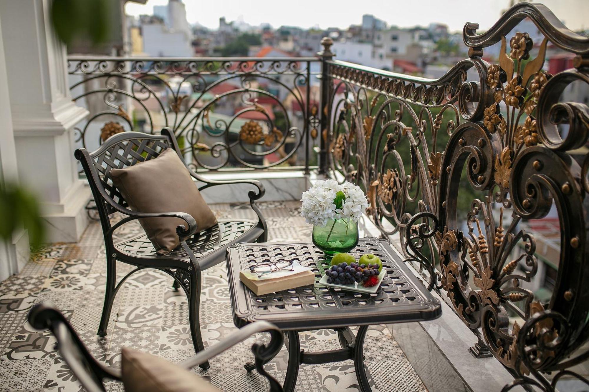 Amira Hotel ハノイ市 エクステリア 写真